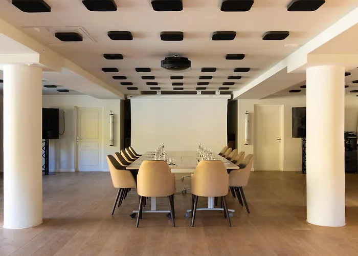 Hotel Restaurant & E Caselle Venaco (Corsica)