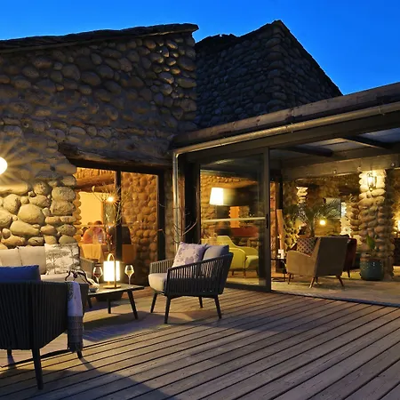 Restaurant & E Caselle Otel Venaco (Corsica)