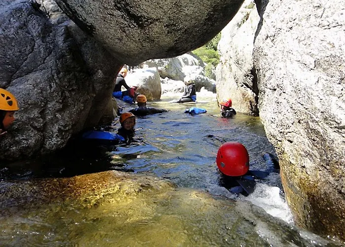 Restaurant & E Caselle מלון ונאקו