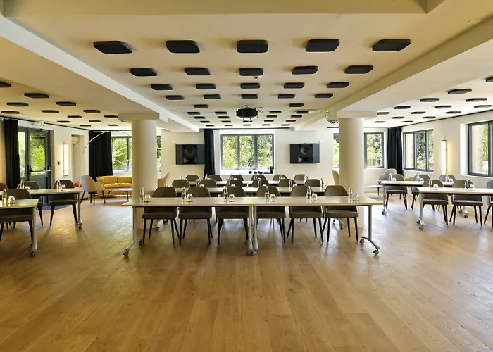 Hotel Restaurant & E Caselle Venaco (Corsica)