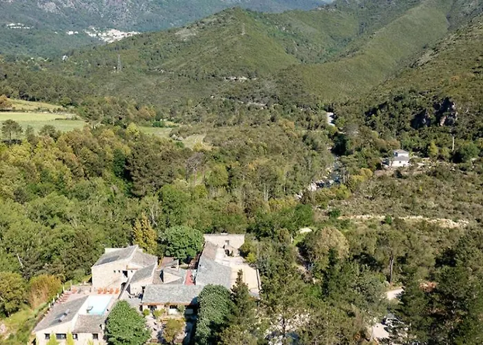 Restaurant & E Caselle 4* Venaco (Corsica)